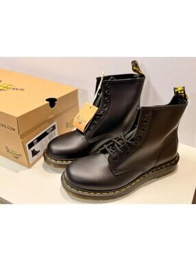 Dr Martens 1460 Smooth Leather Boots Black Women’s Size 9 New w/ Box
